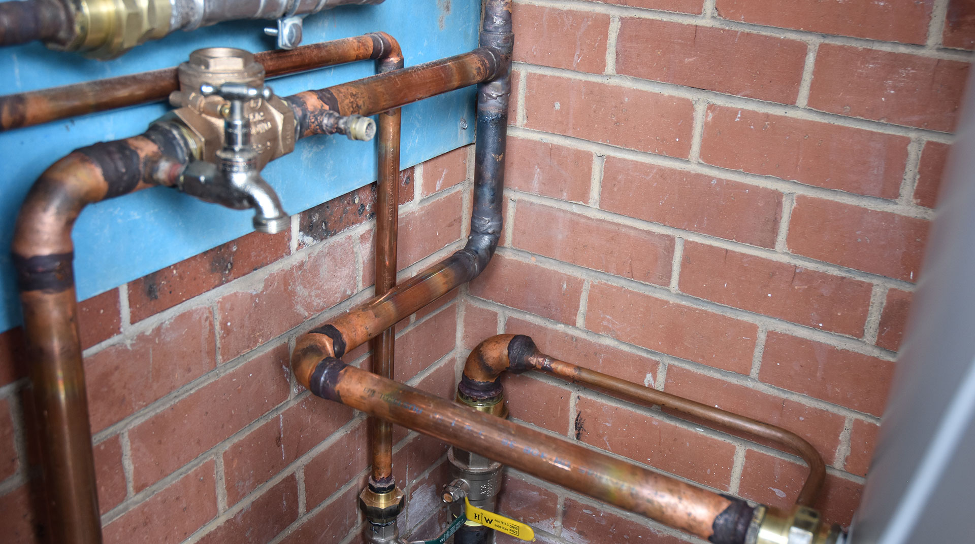 Hot water system copper pipe - commercial application