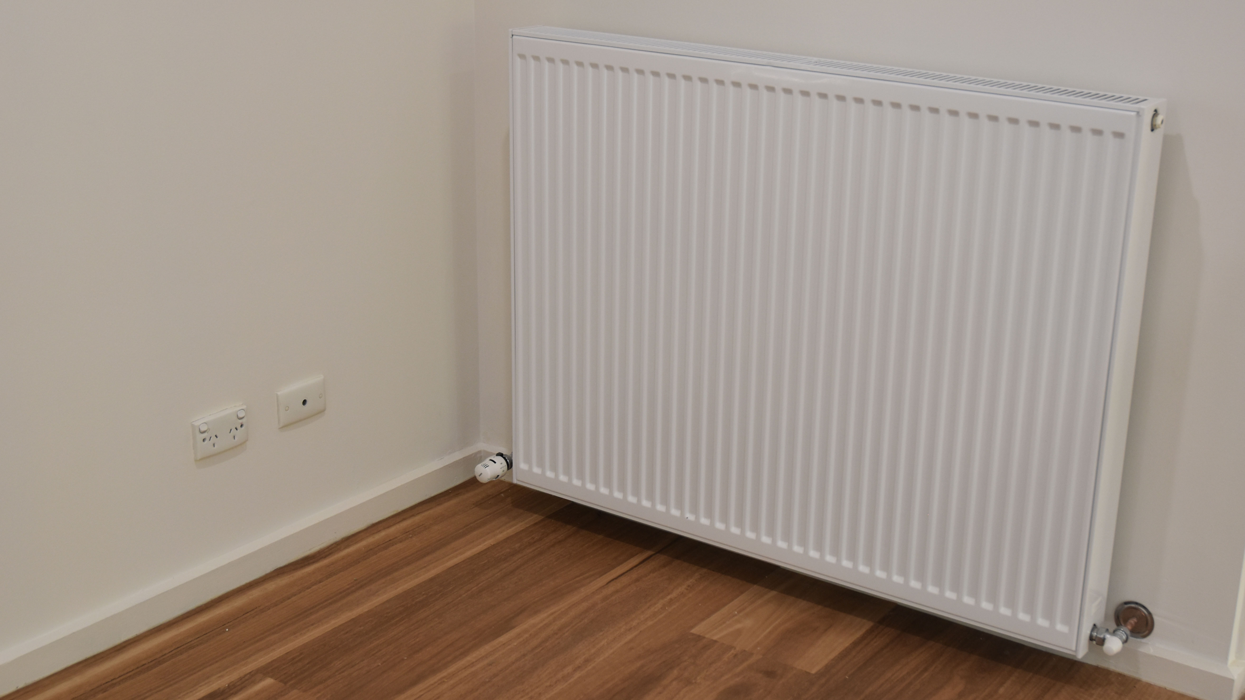 Hydronics heating radiator